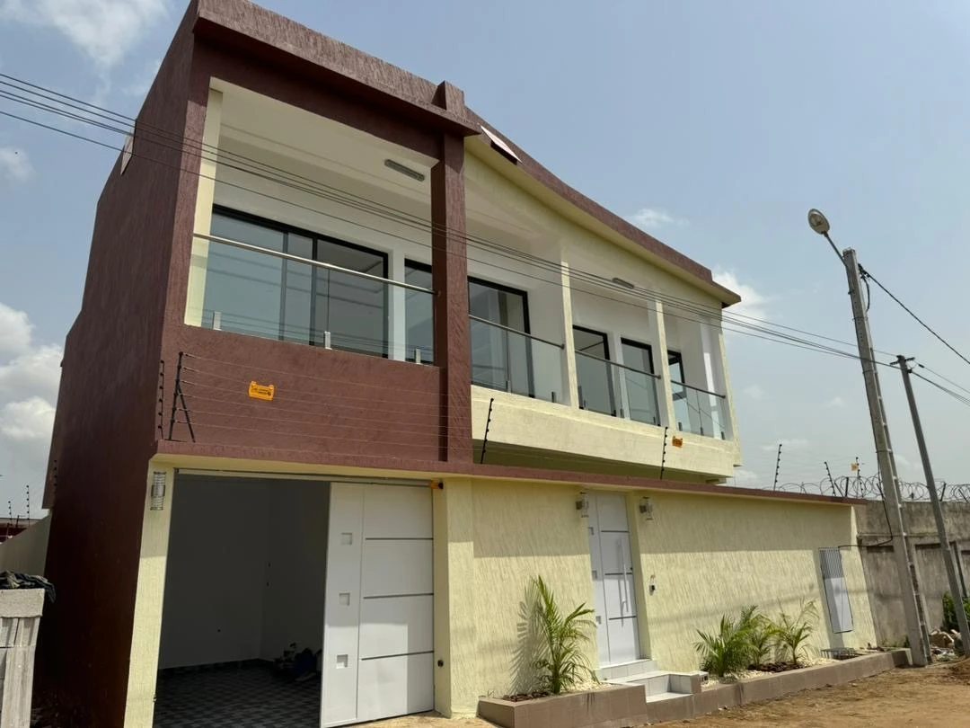 Villa for sale. Angré chu, Abidjan. 
